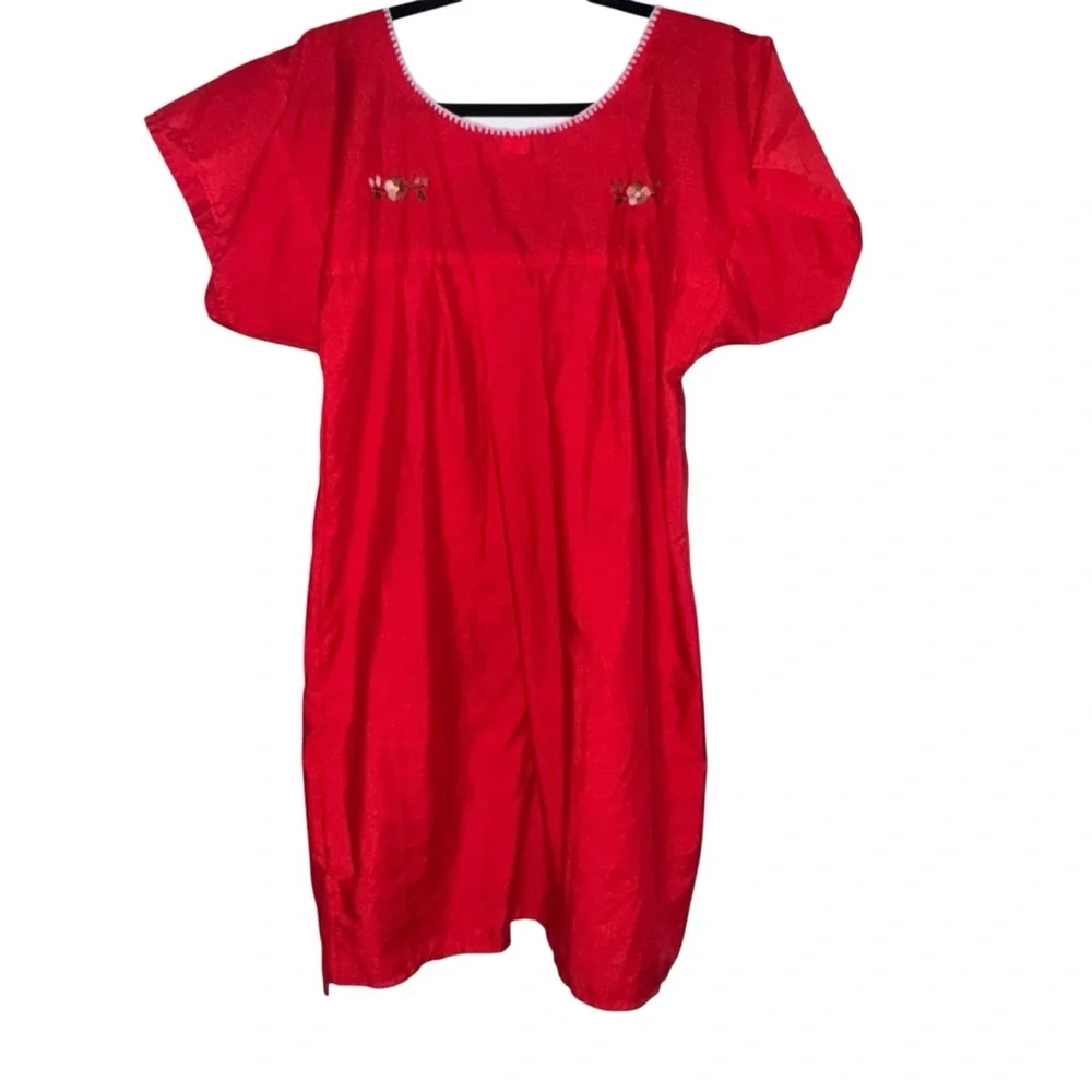 Red‎ Embroidered Boho Mini Dress Size M Festival Vacation Cottagecore
